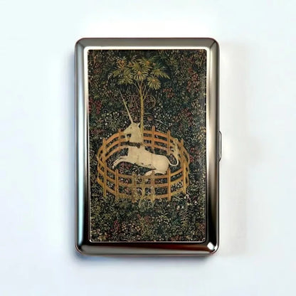 Vintage-Style Vintage Card Case Metal Material Easy Snap Metal Case Versatile Design Multi-function Card Holder ID Card Holder